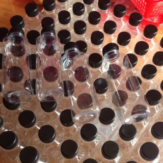 Sỉ - Combo 100 chai nhựa vuông nắp đen 350ml